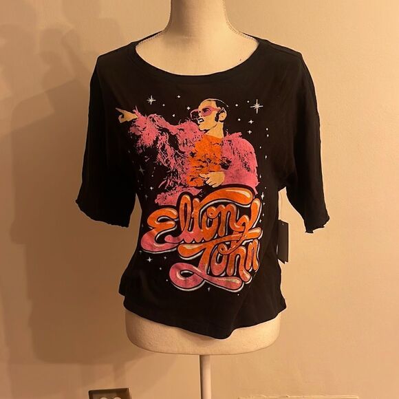 Elton John t-shirt.  - Picture 1 of 4